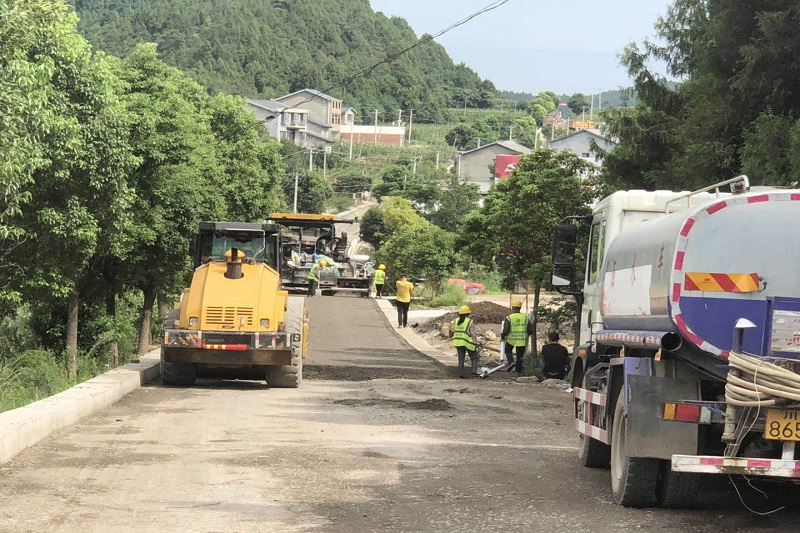 路橋集團(tuán)搶晴天、戰(zhàn)雨天、斗夜間  全力以赴推進(jìn)國道347項(xiàng)目建設(shè)